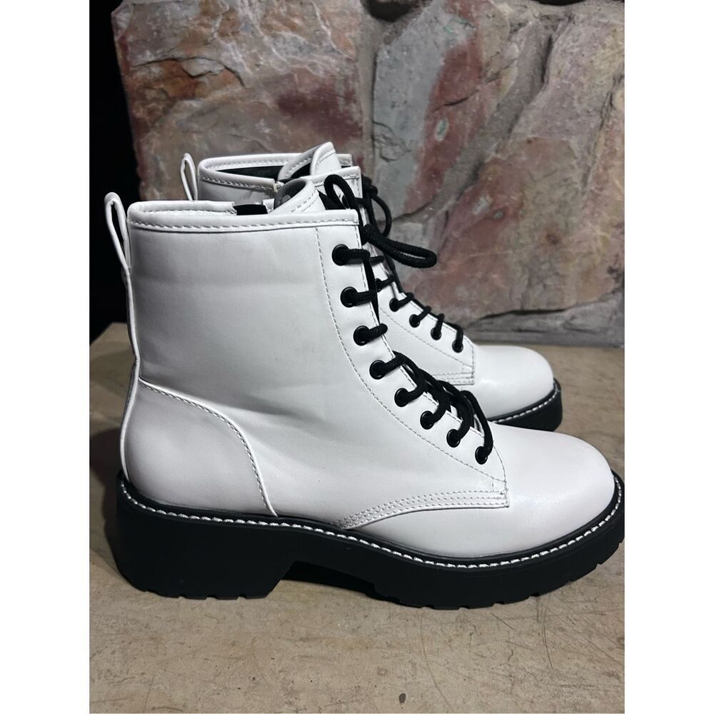 Madden Girl Combat Boots Carra Lug Sole Lace Up & Zip Round Toe Block Heel Sz 9M - Picture 2 of 12